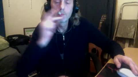 Snapshot of bangintoleather chatting on September 20, 3:07 am bangintoleather online show from September 20, 3:07 am