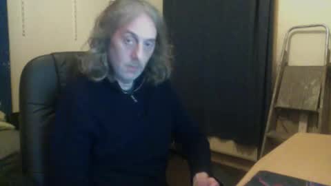 Snapshot of bangintoleather chatting on September 21, 1:29 am bangintoleather online show from September 21, 1:29 am