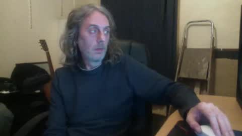 Snapshot of bangintoleather chatting on October 10, 2:10 am bangintoleather online show from October 10, 2:10 am