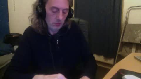 Snapshot of bangintoleather chatting on October 17, 2:26 am bangintoleather online show from October 17, 2:26 am