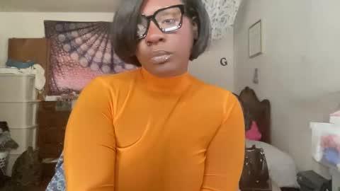 Chelly online show from April 13, 8:47 pm
