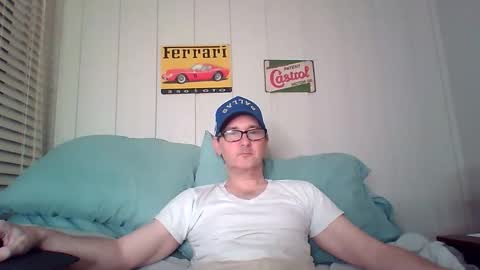 Snapshot of banksysmash chatting on May 16, 2:41 am Jay online show from May 16, 2:41 am