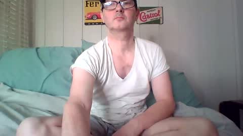 Snapshot of banksysmash chatting on May 17, 9:00 pm Jay online show from May 17, 9:00 pm