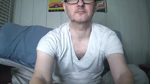 Snapshot of banksysmash chatting on June 21, 1:52 am Jay online show from June 21, 1:52 am