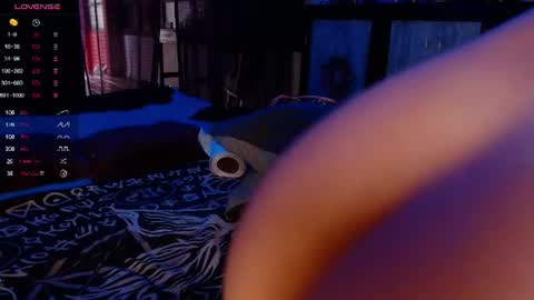 Snapshot of baphometh_07 chatting on June 19, 6:56 pm lilithgreen7 online show from June 19, 6:56 pm