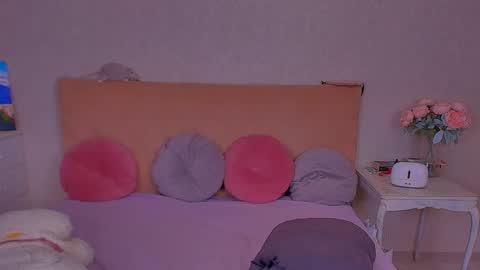 Snapshot of barbara_bb chatting on December 8, 12:29 am Barbie Kim online show from December 8, 12:29 am