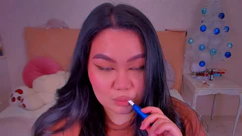 Snapshot of barbara_bb chatting on December 14, 11:34 pm Barbie Kim online show from December 14, 11:34 pm