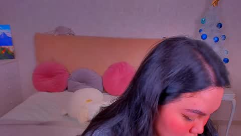 Snapshot of barbara_bb chatting on December 21, 7:49 pm Barbie Kim online show from December 21, 7:49 pm