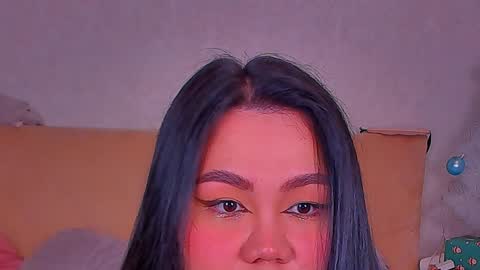 Snapshot of barbara_bb chatting on December 22, 7:21 pm Barbie Kim online show from December 22, 7:21 pm