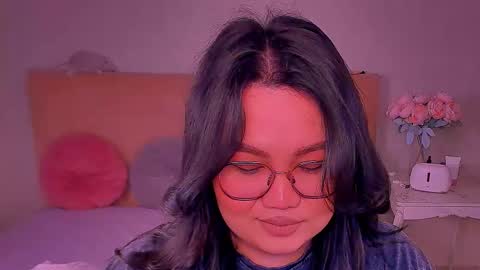 Snapshot of barbara_bb chatting on February 27, 11:15 pm Barbie Kim online show from February 27, 11:15 pm