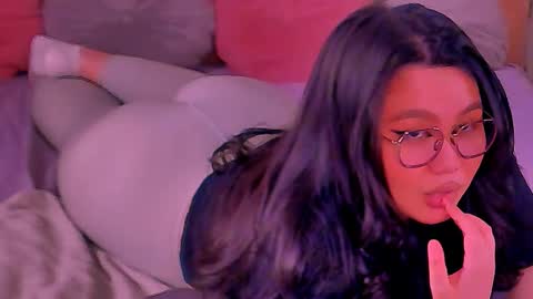 Snapshot of barbara_bb chatting on March 3, 2:47 am Barbie Kim online show from March 3, 2:47 am