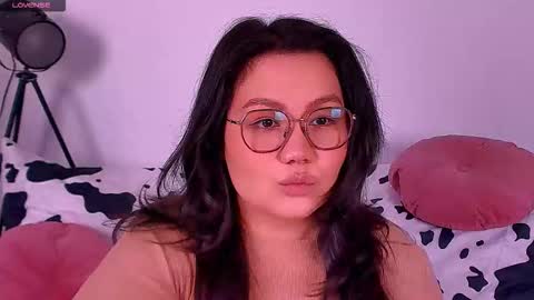 Snapshot of barbara_bb chatting on October 10, 5:56 pm Barbie Kim online show from October 10, 5:56 pm