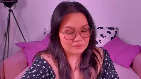 Snapshot of barbara_bb chatting on October 16, 9:16 pm Barbie Kim online show from October 16, 9:16 pm