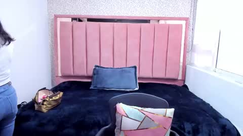 Snapshot of barbara_fox__ chatting on November 28, 11:57 am B A R B A R A online show from November 28, 11:57 am