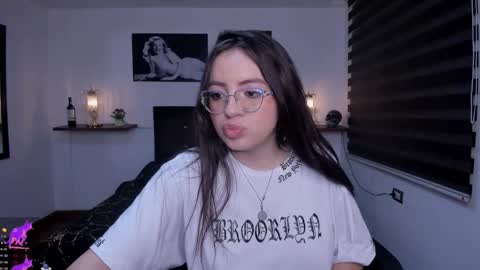 Snapshot of barbara_joness chatting on September 20, 7:04 pm Barbara online show from September 20, 7:04 pm