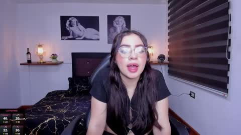 Snapshot of barbara_joness chatting on October 6, 7:22 pm Barbara online show from October 6, 7:22 pm