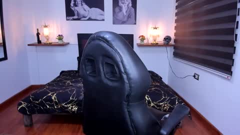 Snapshot of barbara_joness chatting on October 8, 7:55 pm Barbara online show from October 8, 7:55 pm