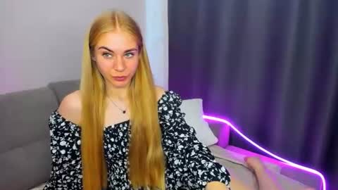 Snapshot of barbarachic chatting on June 13, 2:04 pm BarbaraChic online show from June 13, 2:04 pm