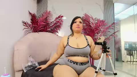 Snapshot of barbaraferrer69 chatting on May 13, 2:25 pm BARBARA FERRER online show from May 13, 2:25 pm