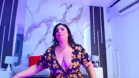 Snapshot of barbaraferrer69 chatting on May 24, 12:32 pm BARBARA FERRER online show from May 24, 12:32 pm