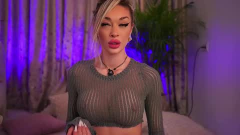  Ana  online show from January 15, 4:00 pm