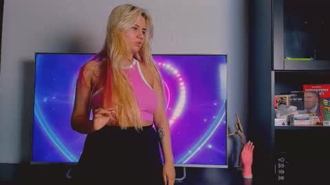 Snapshot of barbarasiren chatting on September 18, 4:53 pm barbarasiren online show from September 18, 4:53 pm