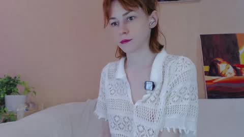 Snapshot of barbarian_girl chatting on May 30, 10:01 am Amina online show from May 30, 10:01 am