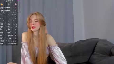 Snapshot of barbbiiedoll chatting on February 16, 10:10 pm Kendall online show from February 16, 10:10 pm