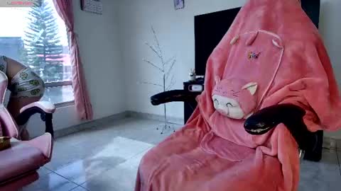 Snapshot of barbie20_ chatting on July 18, 7:50 pm sexy Barbie online show from July 18, 7:50 pm