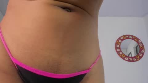 Snapshot of barbie_ds chatting on October 22, 12:05 pm barbie_ds online show from October 22, 12:05 pm