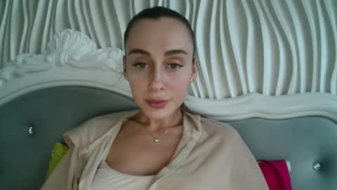 Kate online show from May 5, 4:59 pm