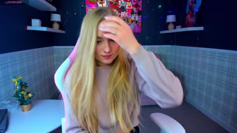 LisGTM2 Mon-Thu Sat 0100am-0700am online show from December 24, 12:00 am