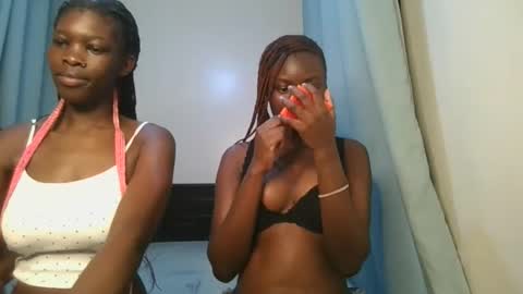 queen online show from November 27, 8:00 pm