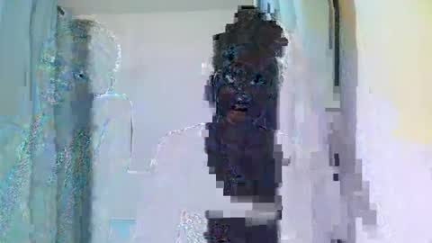 queen online show from January 17, 12:37 am