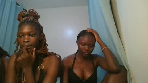 queen online show from March 11, 10:05 pm