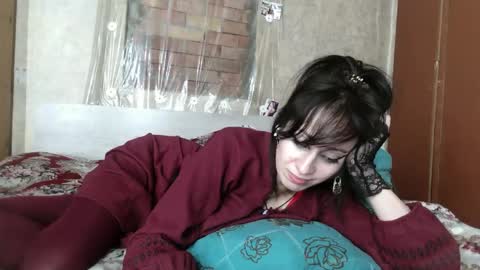 Snapshot of barbie_rococo chatting on February 12, 2:34 pm barbie_rococo online show from February 12, 2:34 pm