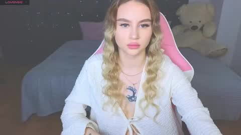 Eva online show from May 13, 4:59 pm