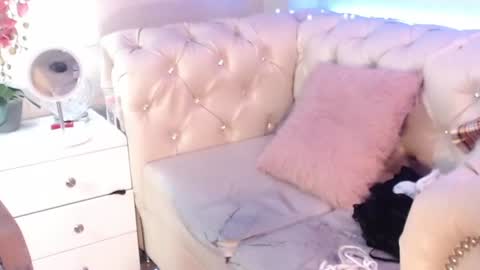 Snapshot of barbiefox_ chatting on June 30, 12:22 am barbiefox_ online show from June 30, 12:22 am