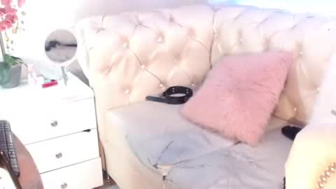 Snapshot of barbiefox_ chatting on July 8, 12:37 am barbiefox_ online show from July 8, 12:37 am