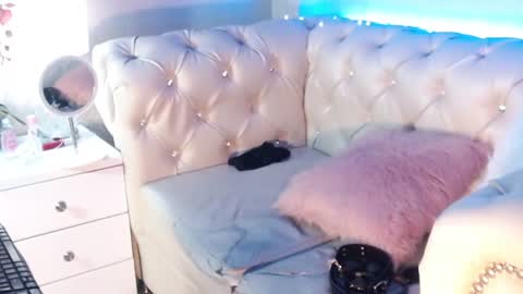Snapshot of barbiefox_ chatting on July 14, 2:05 am barbiefox_ online show from July 14, 2:05 am
