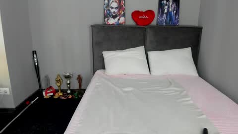 Snapshot of barbiemuscle1 chatting on April 3, 6:11 am Barbie online show from April 3, 6:11 am
