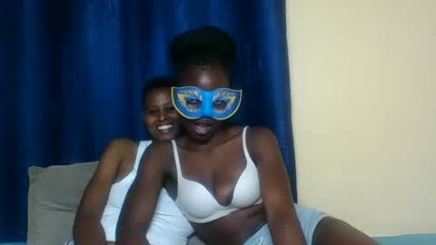 Snapshot of barbies_girles chatting on September 20, 3:35 pm barbies_girles online show from September 20, 3:35 pm