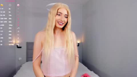 Snapshot of barbimia chatting on May 30, 2:47 pm Mia online show from May 30, 2:47 pm