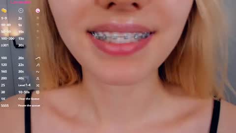 Snapshot of barbimia chatting on July 9, 2:32 pm Mia online show from July 9, 2:32 pm