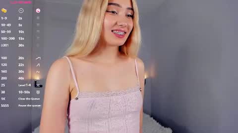 Snapshot of barbimia chatting on July 13, 2:20 pm Mia online show from July 13, 2:20 pm