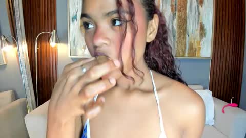 Luna online show from March 5, 7:54 pm