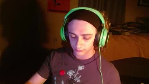 Snapshot of bard_songg chatting on April 22, 2:47 am bardsong online show from April 22, 2:47 am