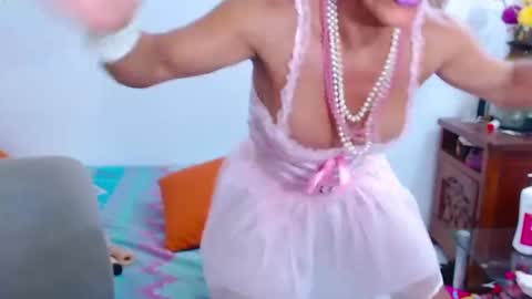 bardotbigcocktsx online show from October 31, 9:49 pm