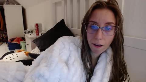 Lena online show from November 30, 6:56 pm