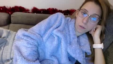 Lena online show from January 5, 5:49 pm